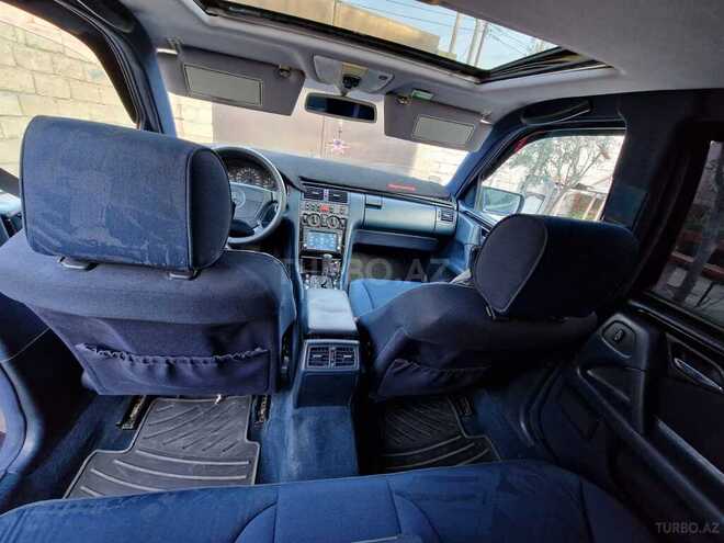 Mercedes E 240 1998, 378,000 km - 2.4 l - Sumqayıt