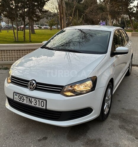 Volkswagen Polo 2015, 147,000 km - 1.6 л - Bakı