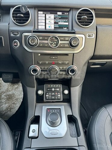 Land Rover Discovery 2015, 234,000 km - 3.0 l - Bakı