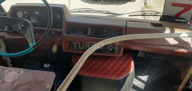 Mercedes 208 D 1990, 450,000 km - 2.3 l - Mingəçevir
