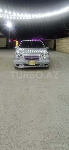 Mercedes E 220 1999, 123,458 km - 2.2 l - İmişli