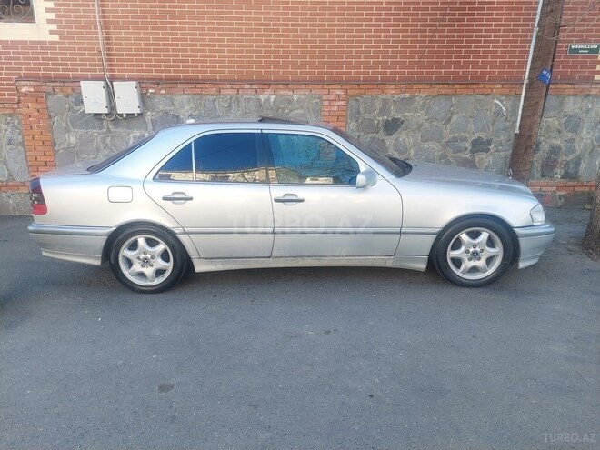 Mercedes C 230 1999, 397,000 km - 2.3 l - Qax