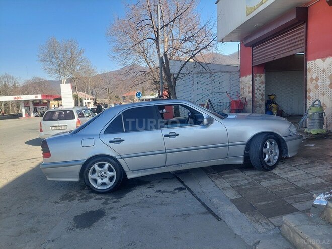 Mercedes C 230 1999, 397,000 km - 2.3 l - Qax