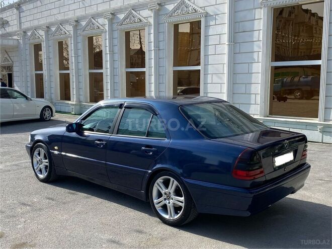 Mercedes C 200 1997, 270,000 km - 2.0 l - Bakı