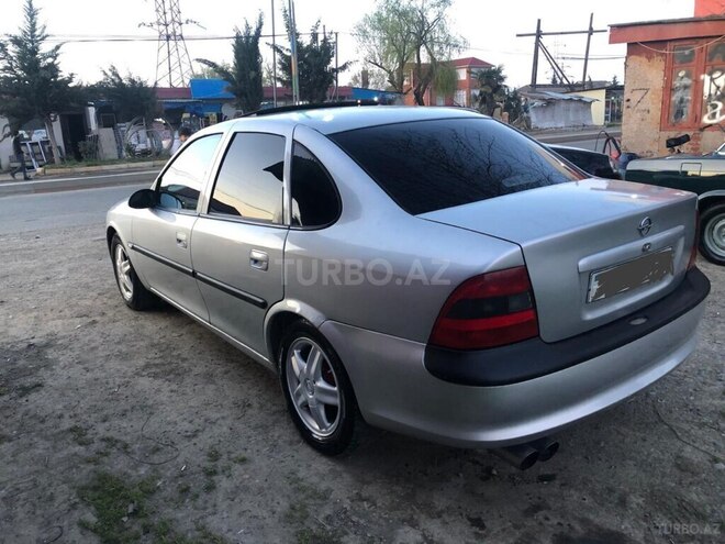 Opel Vectra 1997, 156,000 km - 2.0 l - Masallı