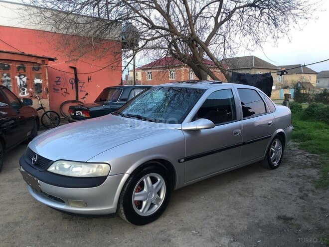 Opel Vectra 1997, 156,000 km - 2.0 l - Masallı