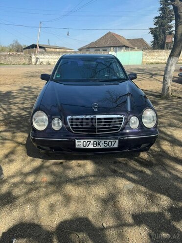 Mercedes E 240 2000, 450,000 km - 2.4 l - Bakı