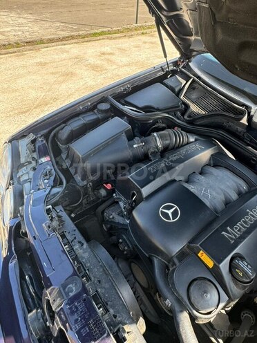 Mercedes E 240 2000, 450,000 km - 2.4 l - Bakı
