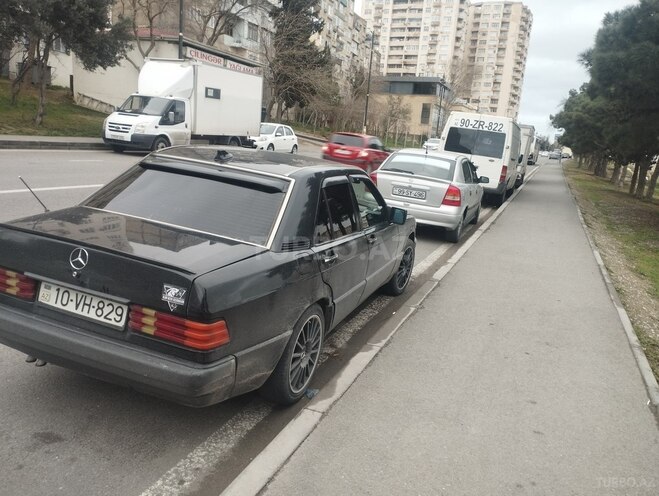 Mercedes 190 1992, 385,700 km - 2.3 л - Bakı