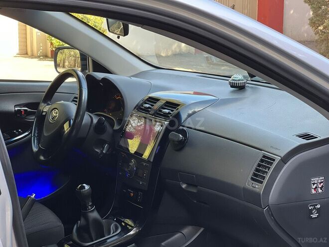 Toyota Corolla 2007, 211,378 km - 1.4 l - Bakı