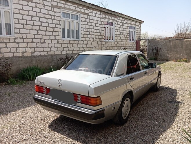 Mercedes 190 1990, 350,000 km - 2.0 л - Tovuz
