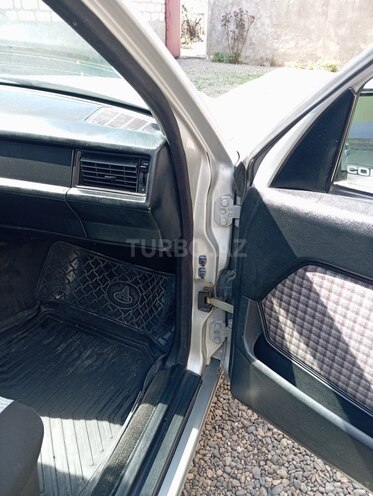 Mercedes 190 1990, 350,000 km - 2.0 л - Tovuz