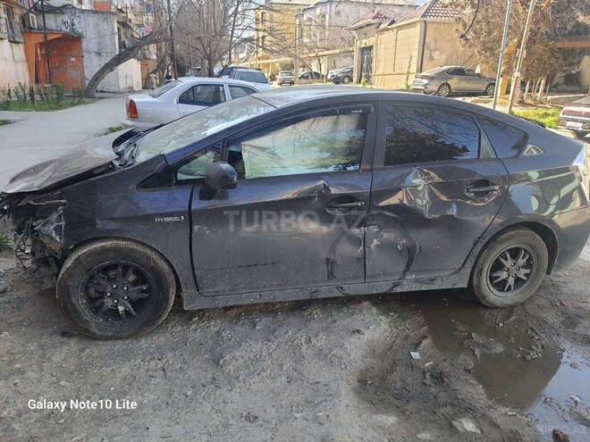 Toyota Prius 2014, 450,616 km - 1.8 l - Bakı