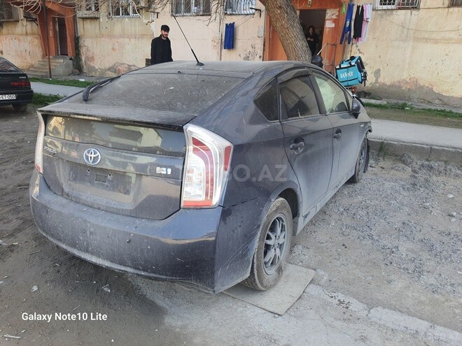 Toyota Prius 2014, 450,616 km - 1.8 l - Bakı