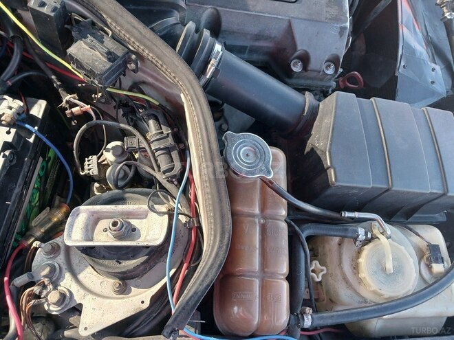 Mercedes E 200 1993, 460,650 km - 2.0 л - Qəbələ
