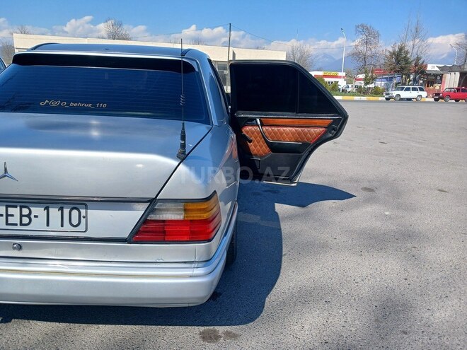 Mercedes E 200 1993, 460,650 km - 2.0 л - Qəbələ