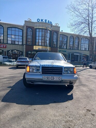 Mercedes E 200 1993, 460,650 km - 2.0 л - Qəbələ