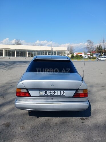 Mercedes E 200 1993, 460,650 km - 2.0 л - Qəbələ