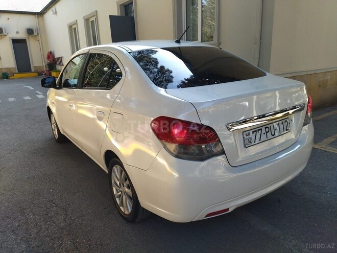 Mitsubishi Attrage 2014, 131,300 km - 1.2 л - Bakı