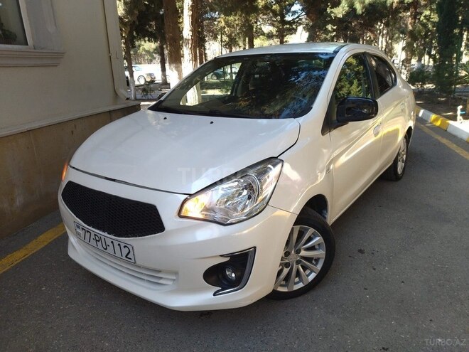 Mitsubishi Attrage 2014, 131,300 km - 1.2 л - Bakı