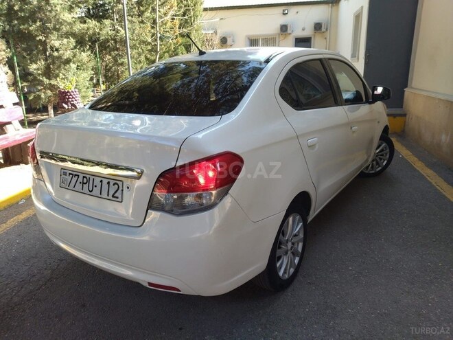 Mitsubishi Attrage 2014, 131,300 km - 1.2 л - Bakı