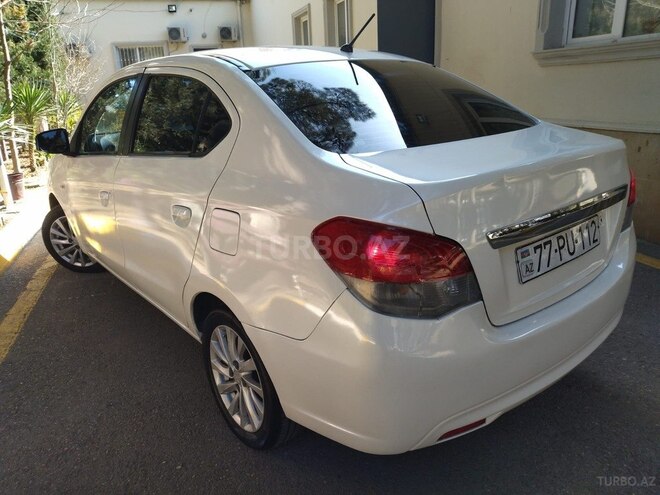 Mitsubishi Attrage 2014, 131,300 km - 1.2 л - Bakı