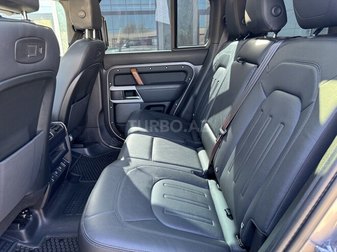 Land Rover Defender 2021, 26,000 km - 3.0 л - Bakı