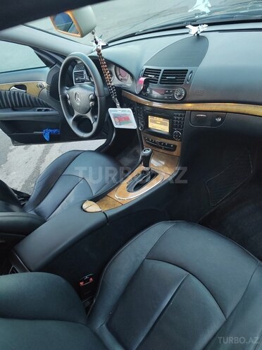 Mercedes E 220 2008, 300,000 km - 2.2 л - Beyləqan