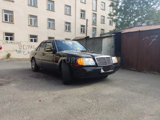 Mercedes E 300 1993, 300,000 km - 3.0 л - Bakı