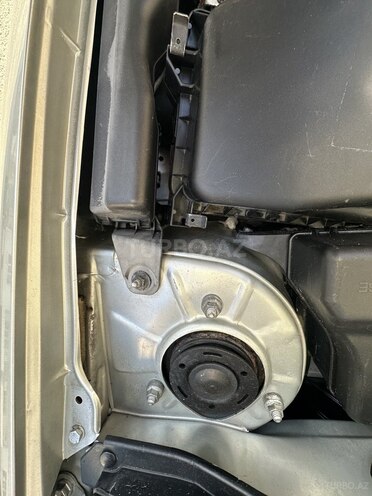 Toyota Corolla 2006, 209,000 km - 1.4 l - Bakı
