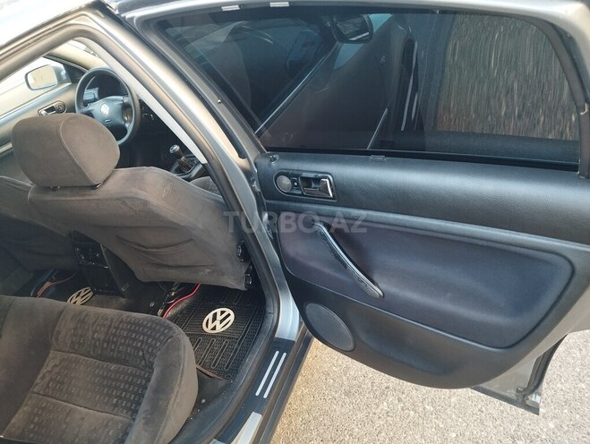 Volkswagen Passat 2002, 209,395 km - 1.8 l - Bakı