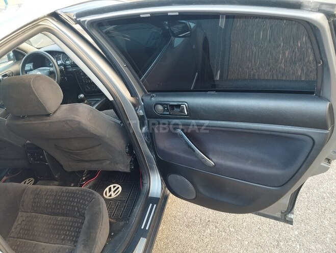 Volkswagen Passat 2002, 209,395 km - 1.8 l - Bakı