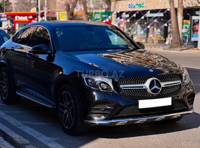 Mercedes  2018, 98,542 km - 2.0 l - Bakı