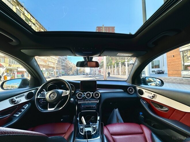Mercedes  2018, 98,542 km - 2.0 l - Bakı