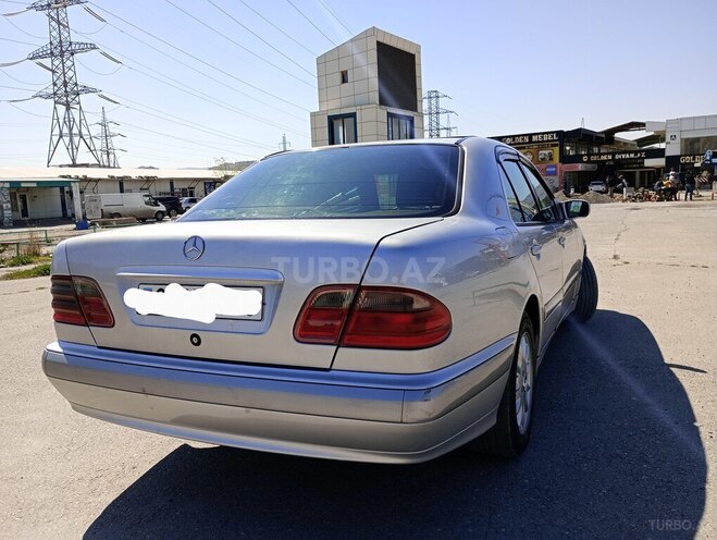 Mercedes E 220 2000, 426,000 km - 2.2 l - Bakı