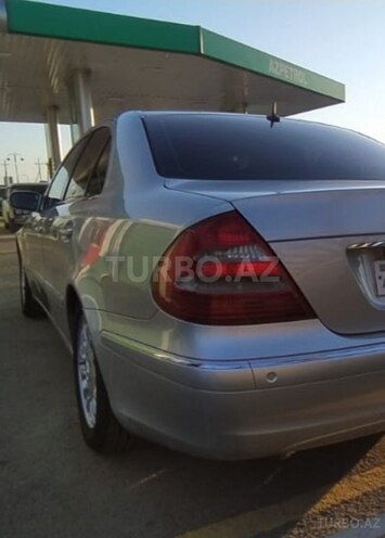 Mercedes E 260 2003, 245,000 km - 2.6 l - Salyan