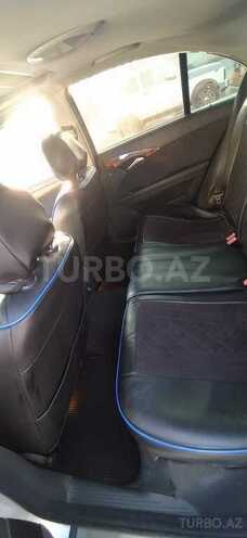 Mercedes E 260 2003, 245,000 km - 2.6 l - Salyan
