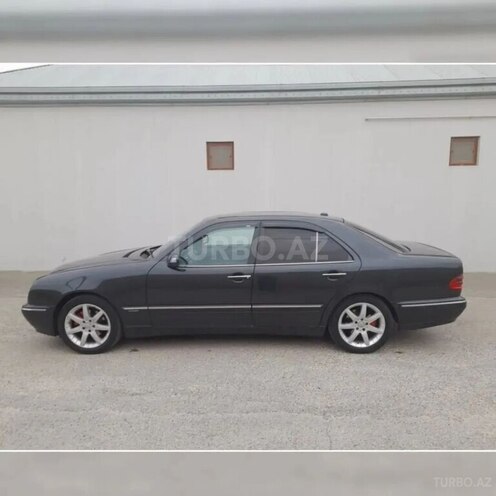 Mercedes E 270 2000, 428,963 km - 2.7 l - Ağcabədi