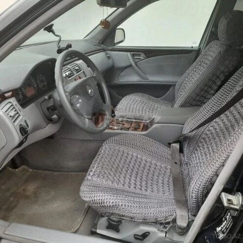 Mercedes E 270 2000, 428,963 km - 2.7 l - Ağcabədi