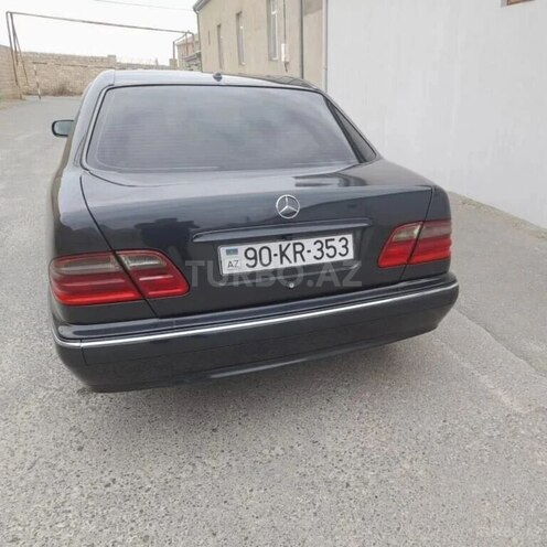 Mercedes E 270 2000, 428,963 km - 2.7 l - Ağcabədi