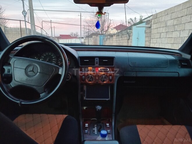 Mercedes C 200 1995, 560,000 km - 2.0 л - İmişli