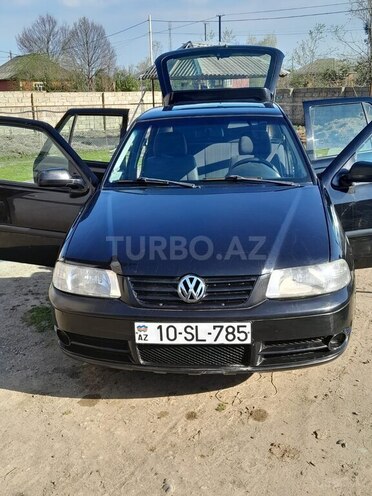 Volkswagen  2005, 200,000 km - 1.8 l - Bakı