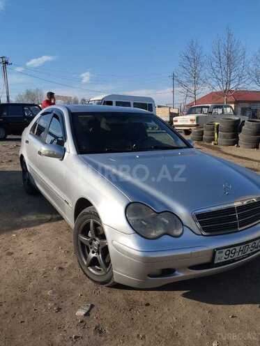 Mercedes C 200 2001, 325,000 km - 2.0 l - Tovuz