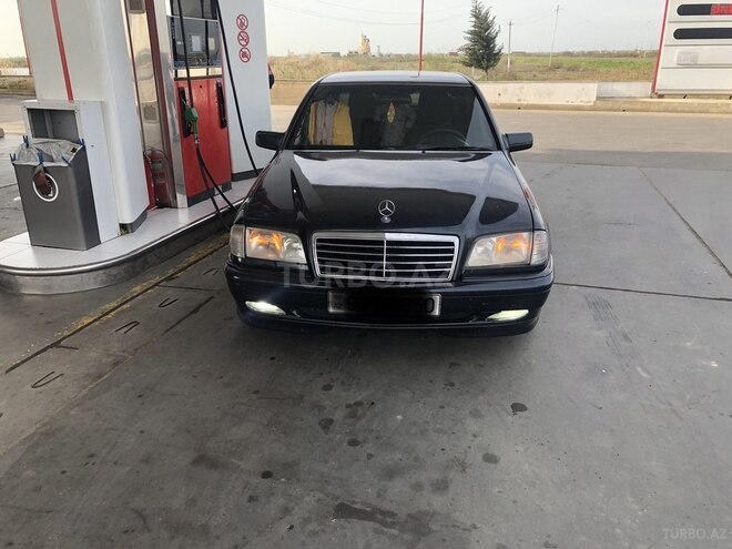Mercedes C 220 1999, 360,000 km - 2.2 l - Bakı
