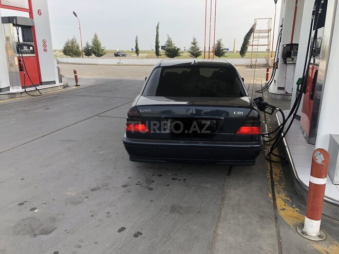 Mercedes C 220 1999, 360,000 km - 2.2 l - Bakı
