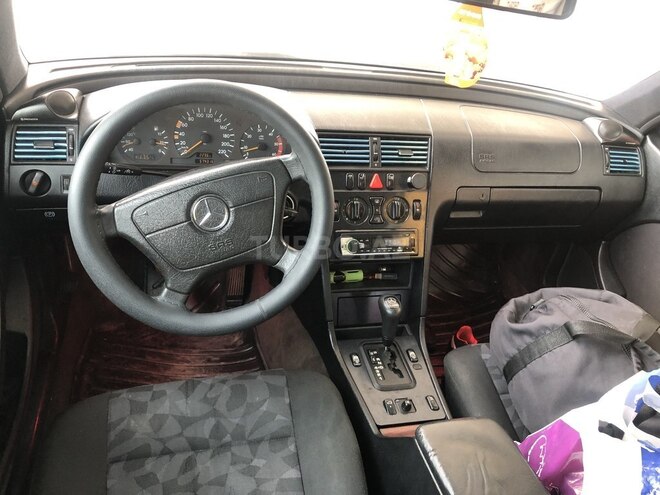 Mercedes C 220 1999, 360,000 km - 2.2 l - Bakı