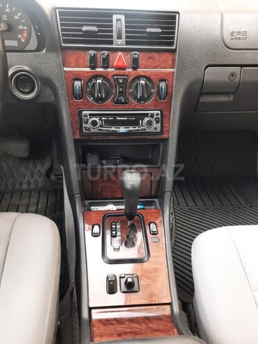 Mercedes C 180 2000, 220,000 km - 1.8 l - Bakı