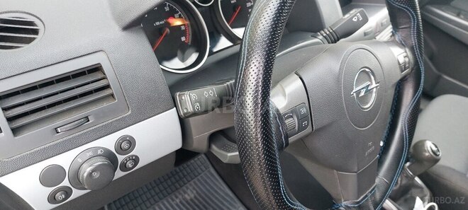 Opel Astra 2006, 165,895 km - 1.4 л - Gəncə