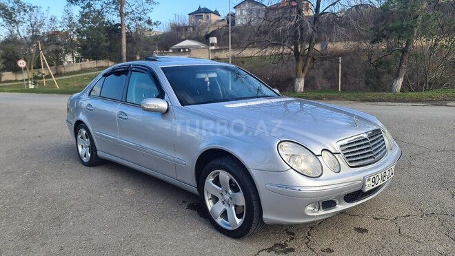 Mercedes E 240 2002, 355,000 km - 2.6 l - Quba