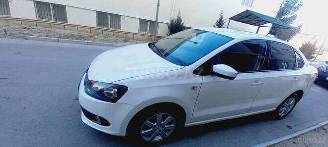 Volkswagen Polo 2012, 163,500 km - 1.6 l - Bakı